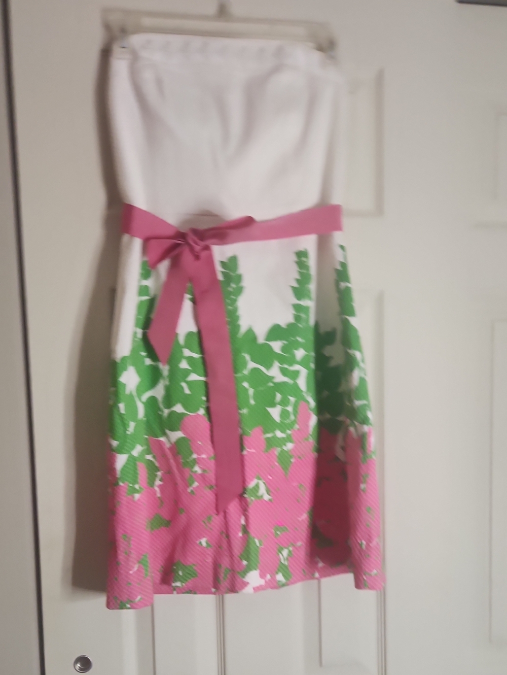 Lilly Pulitzer White Garment with Pink Label Accents